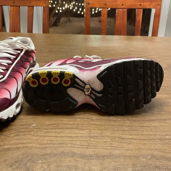 Nike Air Max Dark Beetroot - Picture 3 of 5